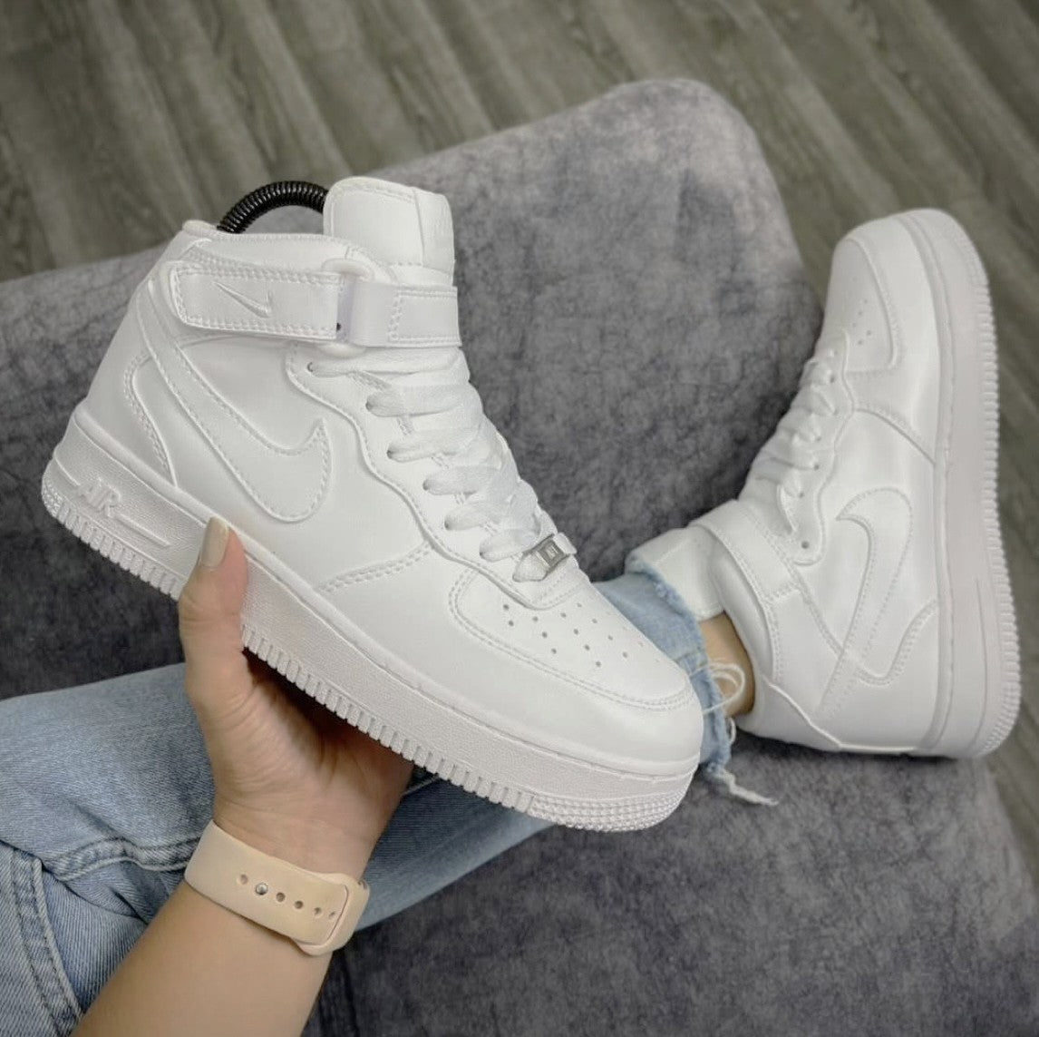 NIKE AIR FORCE Bota