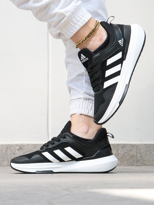 ADIDAS ULTRA BOOST